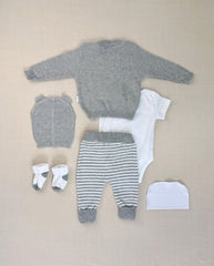Set Primer Día Conejo Bordado Gris Bebe
