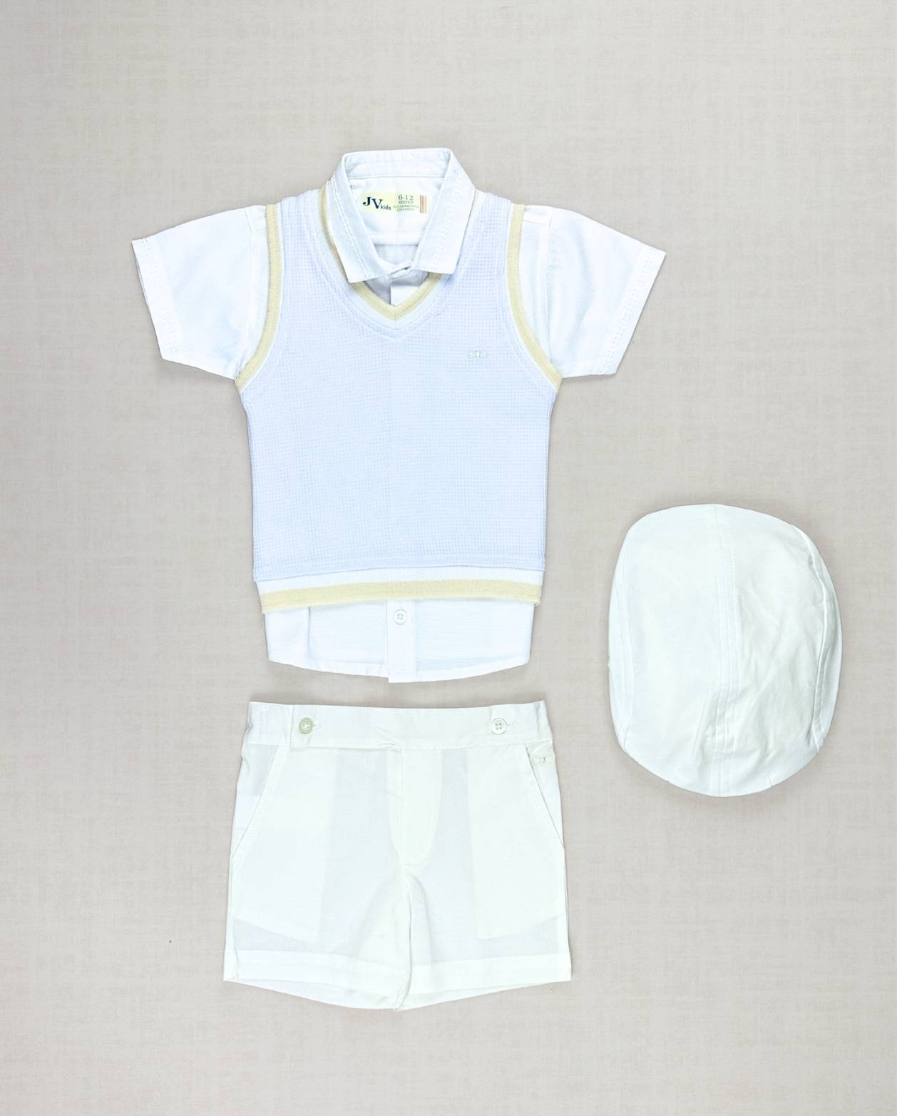 Traje Ceremonia Bermuda Tejido Detalle Claro