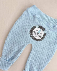 Set Primer Día Bordado León Azul Pantalón