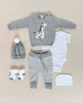 Set Primer Día Bordado Jirafa Gris