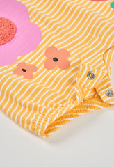 Pelele Estampado Flores Rayas Amarillo Boboli detalle