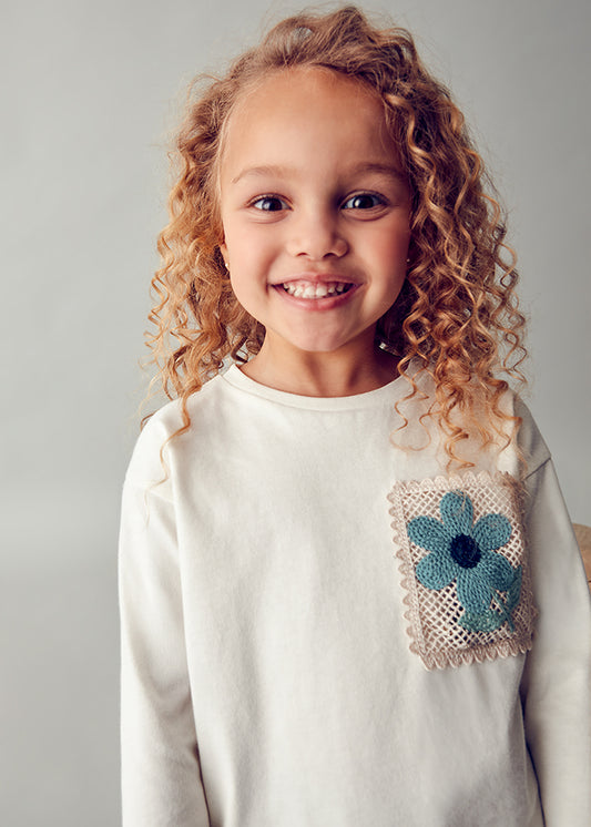 Blusa Bolsillo Crochet Blanco Mayoral modelo