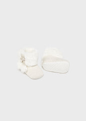 Botas Tricot New Born Champagne Mayoral Estilo