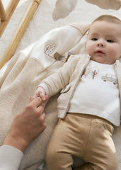 Cobija Detalle y Estampado Autos Mayoral