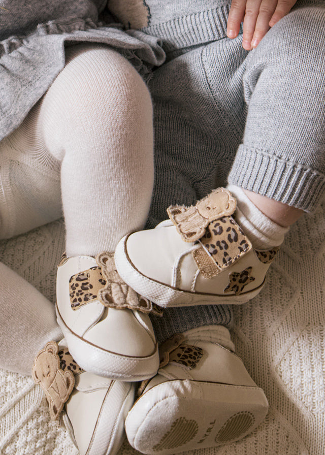 Tenis New Born Oso Crema Mayoral Modelos