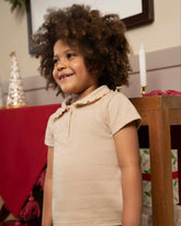 Blusa niña beige cuello encaje talla 2T‑5T vista frontal