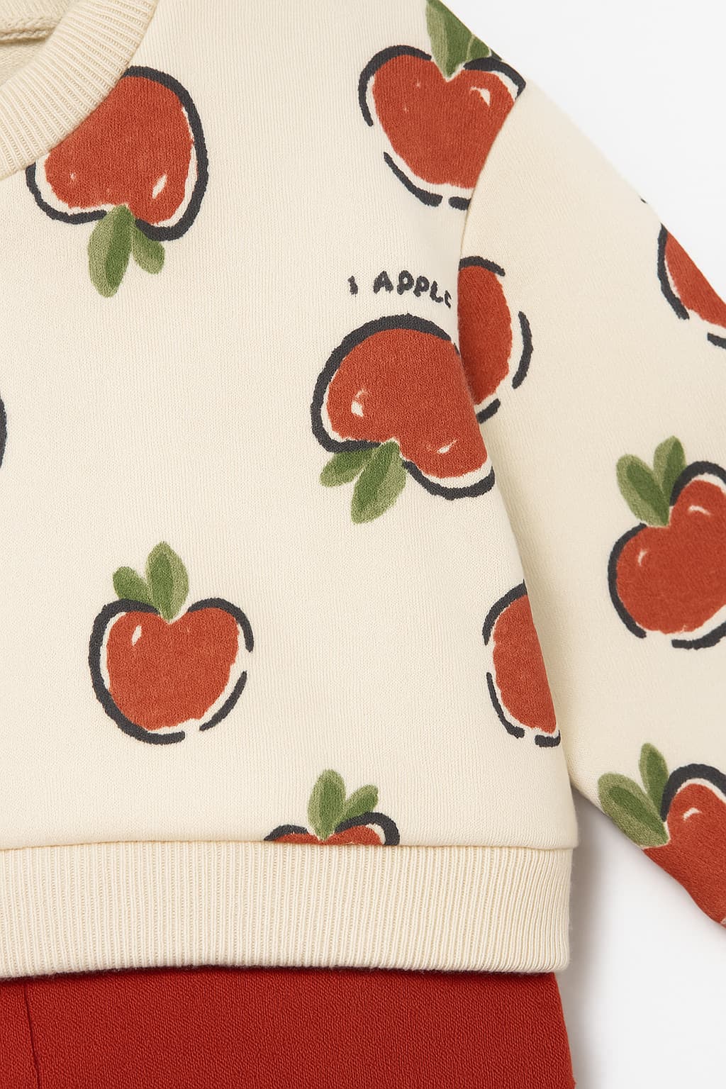 Conjunto Saco Manzanas Rojo Mayoral Detalle