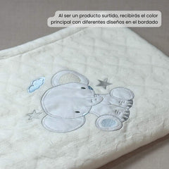 Cobija Corazones Bordado Surtido Blanco Azul Elefante