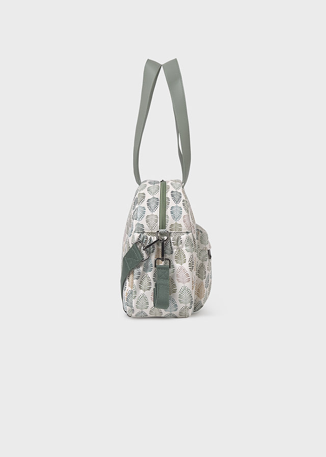 Bolso Pañalera Estampado Hojas Verde Mayoral detalle