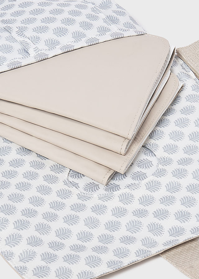 Neceser Organizador Con Cambiador Beige Mayoral Detalle