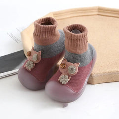 Medias Con Suela Gato Frambuesa