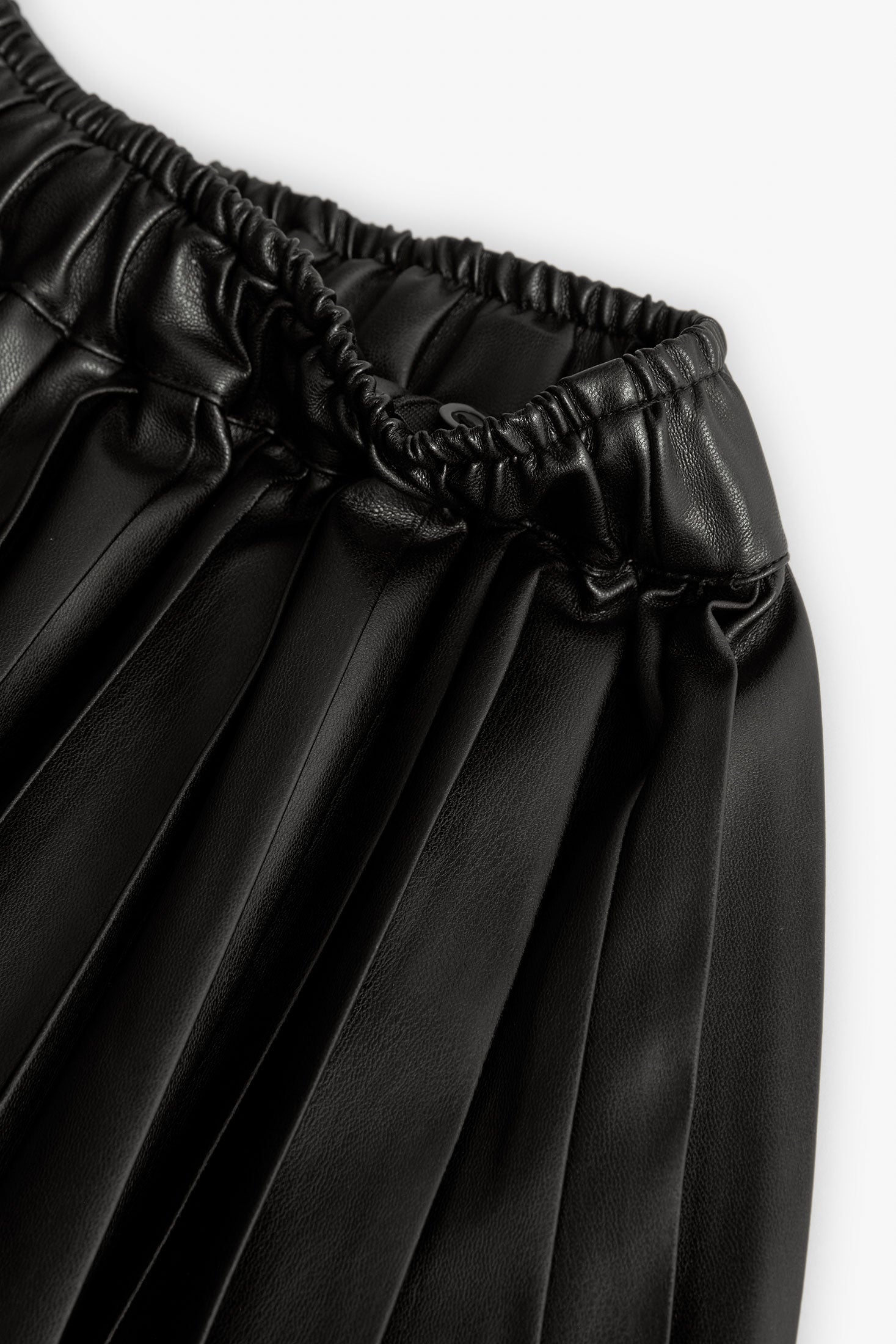 Falda Polipiel Plisada Negro Boboli DETALLE
