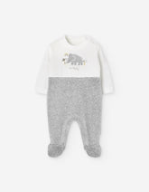 Pijama enteriza blanco gris con elefante LOSAN para bebé niño vista frontal.