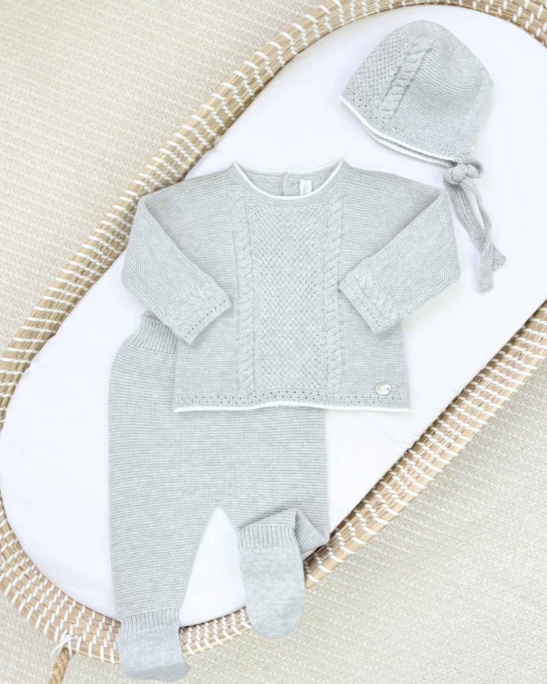 Primer Día Tricot Trenzado Gris Martín Aranda