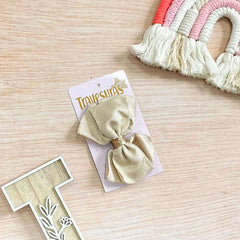 Pinza Moño Brillo dorado