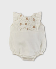 Mameluco Bordado Flores Marfil Romeo Estilo