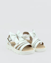 Sandalias Blancas Para Niña Con Moño y Detalle Brillante