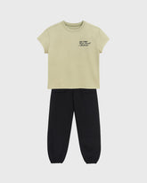 Conjunto Camiseta Verde Cargo Negro