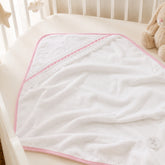 Toalla Con Capota Bordado Rosa