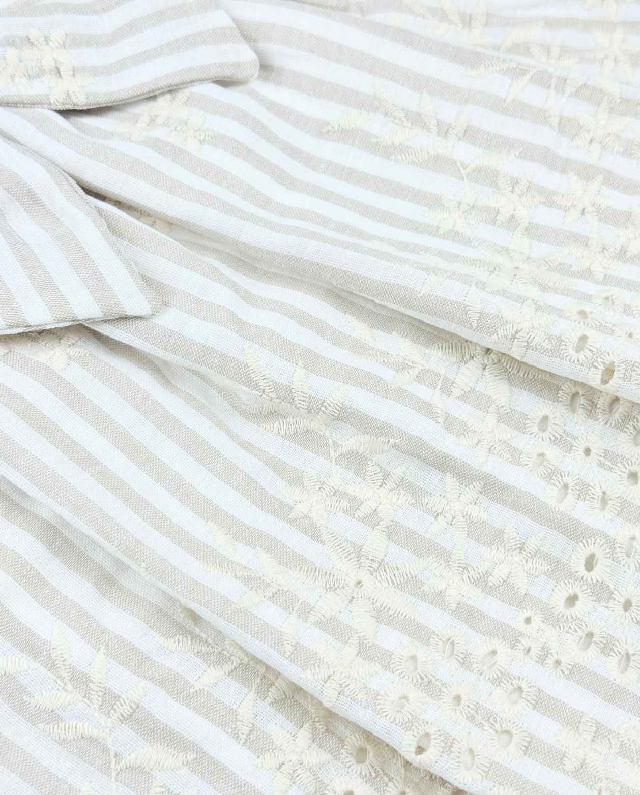 Vestido Moño Flores Bordado Beige Textura