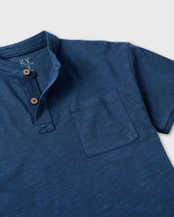 Camiseta Cuello Mao Azul Zippy Detalle