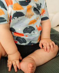 Conjunto Bermuda Animales del Mar Boboli bebe detalle
