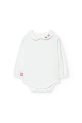 Conjunto rosa de braga con bordado de zorro y blusa blanca