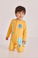 Pijama Enteriza Animales del Mar Amarillo Boboli modelo
