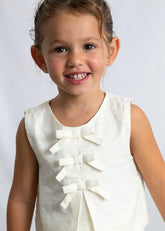 Blusa Detalle Lazos Beige Mayoral modelo