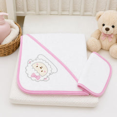 Toalla con Capota Bordado Oveja Beige modelo