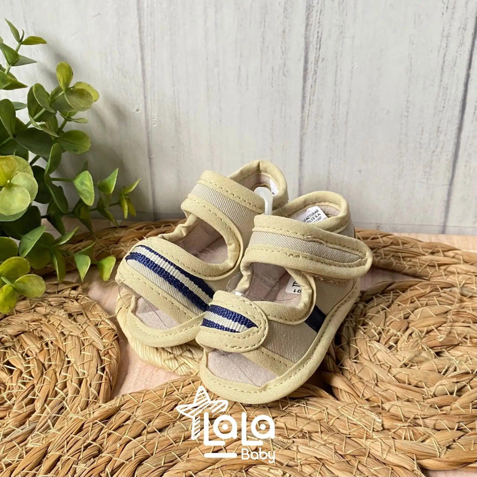 Sandalias Beige Detalle Azul Huellitas