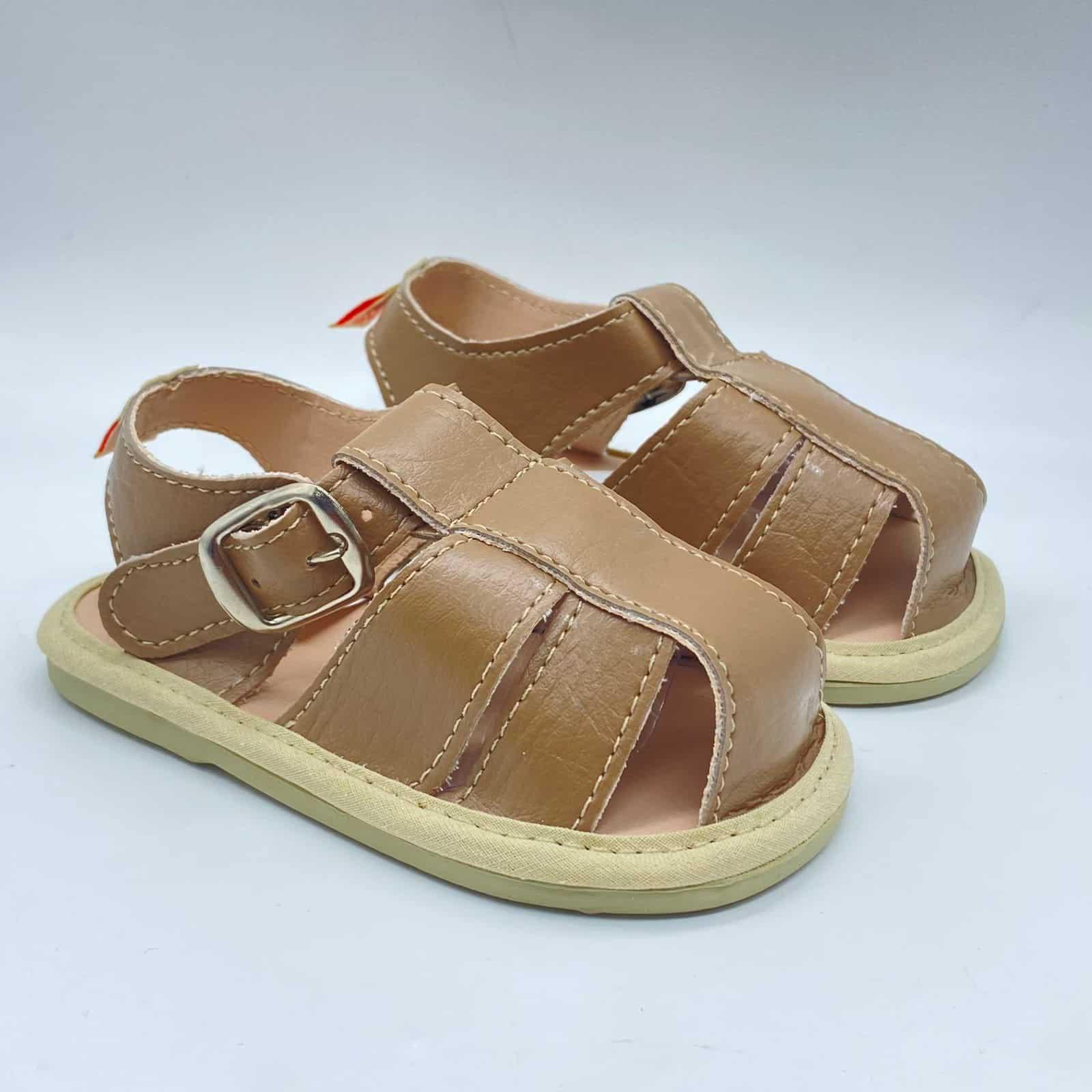 Sandalias Hebilla Café Claro Huellitas