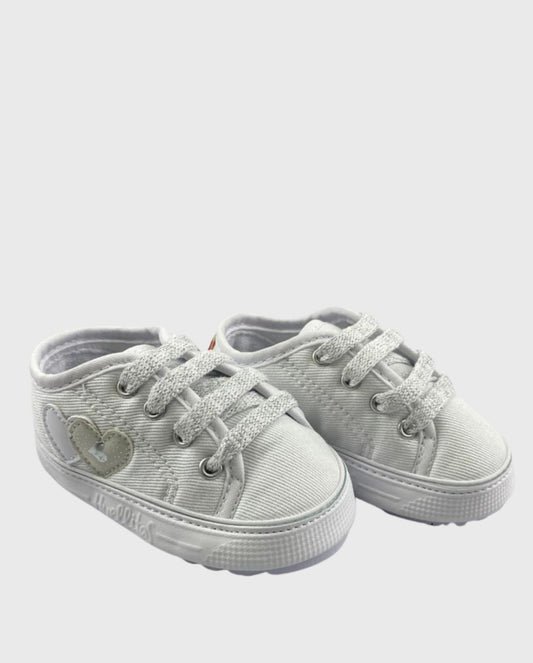 Tenis Corazones Blancos par