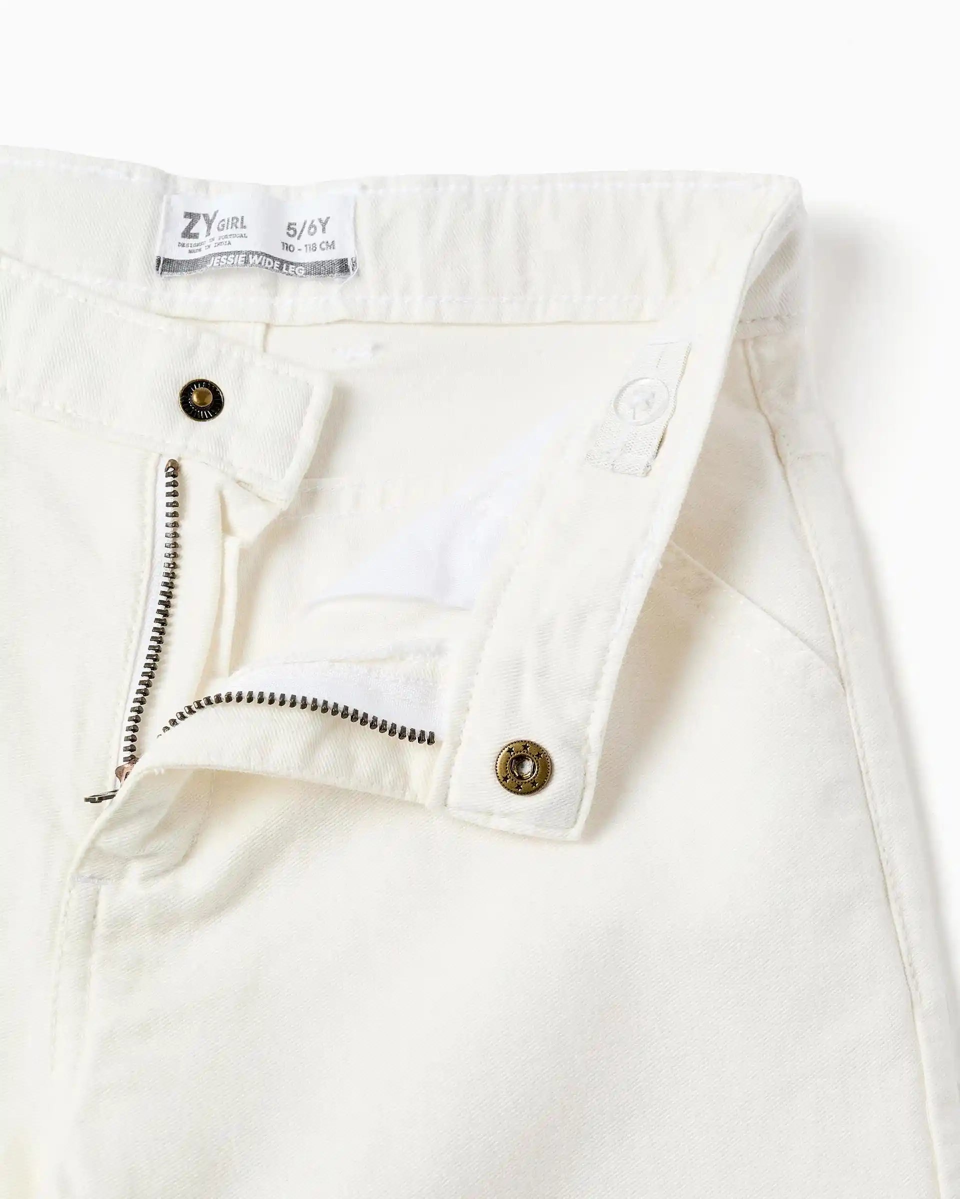 Pantalón Detalle Bota Ojalillo Blanco Zippy