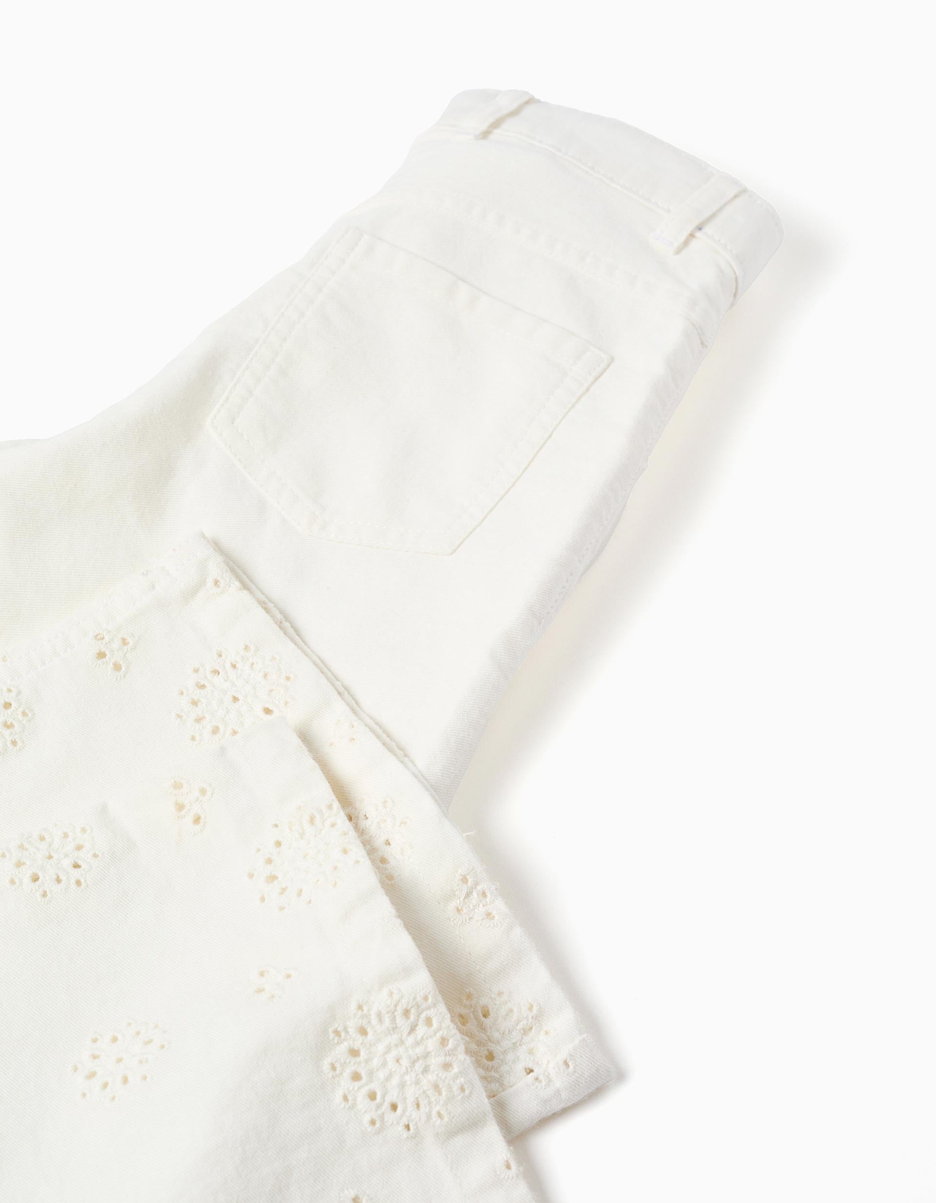 Pantalón Detalle Bota Ojalillo Blanco Zippy detalle 