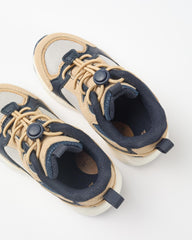 Tenis Cordón Elástico Combinado Beige Navy Zippy detalle