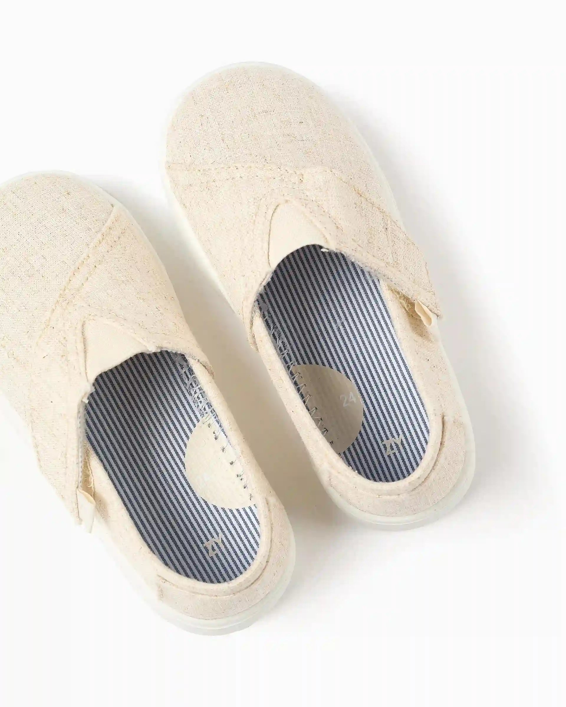 Tenis Velcro Lona Clásico Beige Zippy diseño