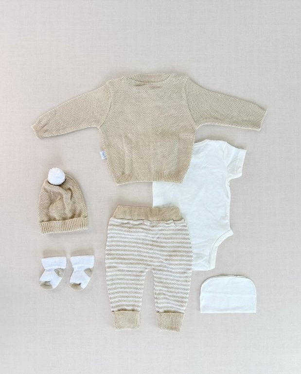 Set Primer Día Bordado Jirafa Beige Completo