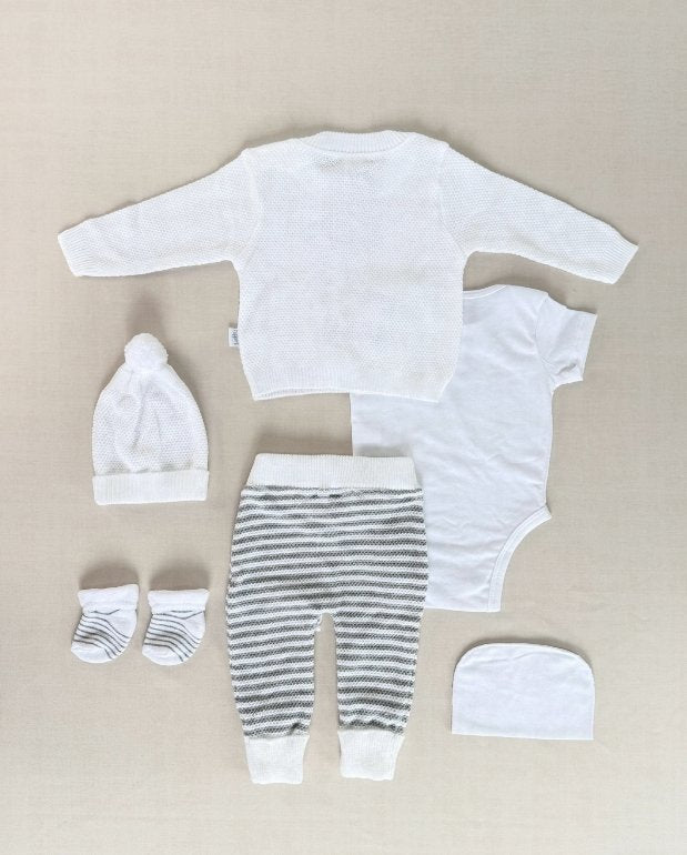 Set Primer Día Bordado Jirafa Blanco White