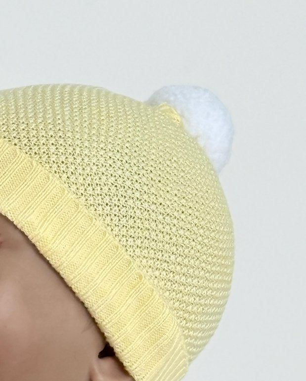 Set Primer Día Bordado Jirafa Amarillo Gorro