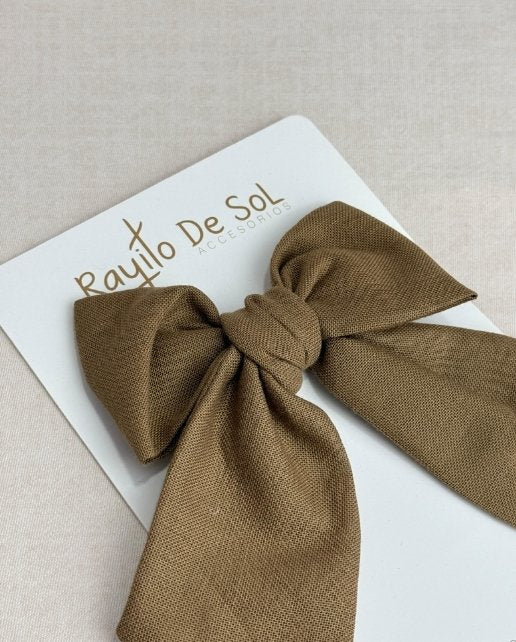 Pinza Moño Unicolor Café Rayito de Sol Niñas