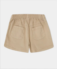 Diseño tipo chino con hebilla circular decorativa