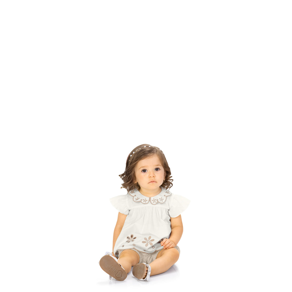 Conjunto Short Detalles Bordados Beige