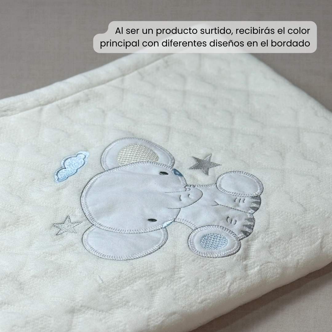 Cobija Corazones Bordado Surtido Blanco Azul Elefante