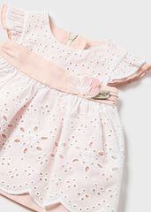 Vestido Perforado Bordado Rosa-Blanco