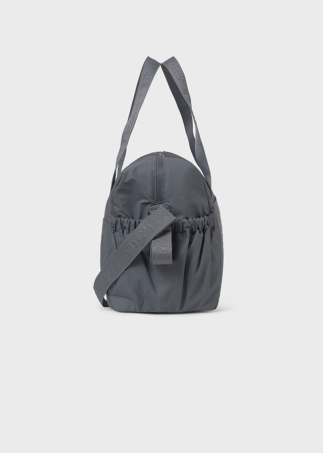 Bolso Pañalera Clásico Impermeable Gris Mayoral Detalle