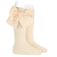 Medias altas canaladas con lazo lino Cóndor