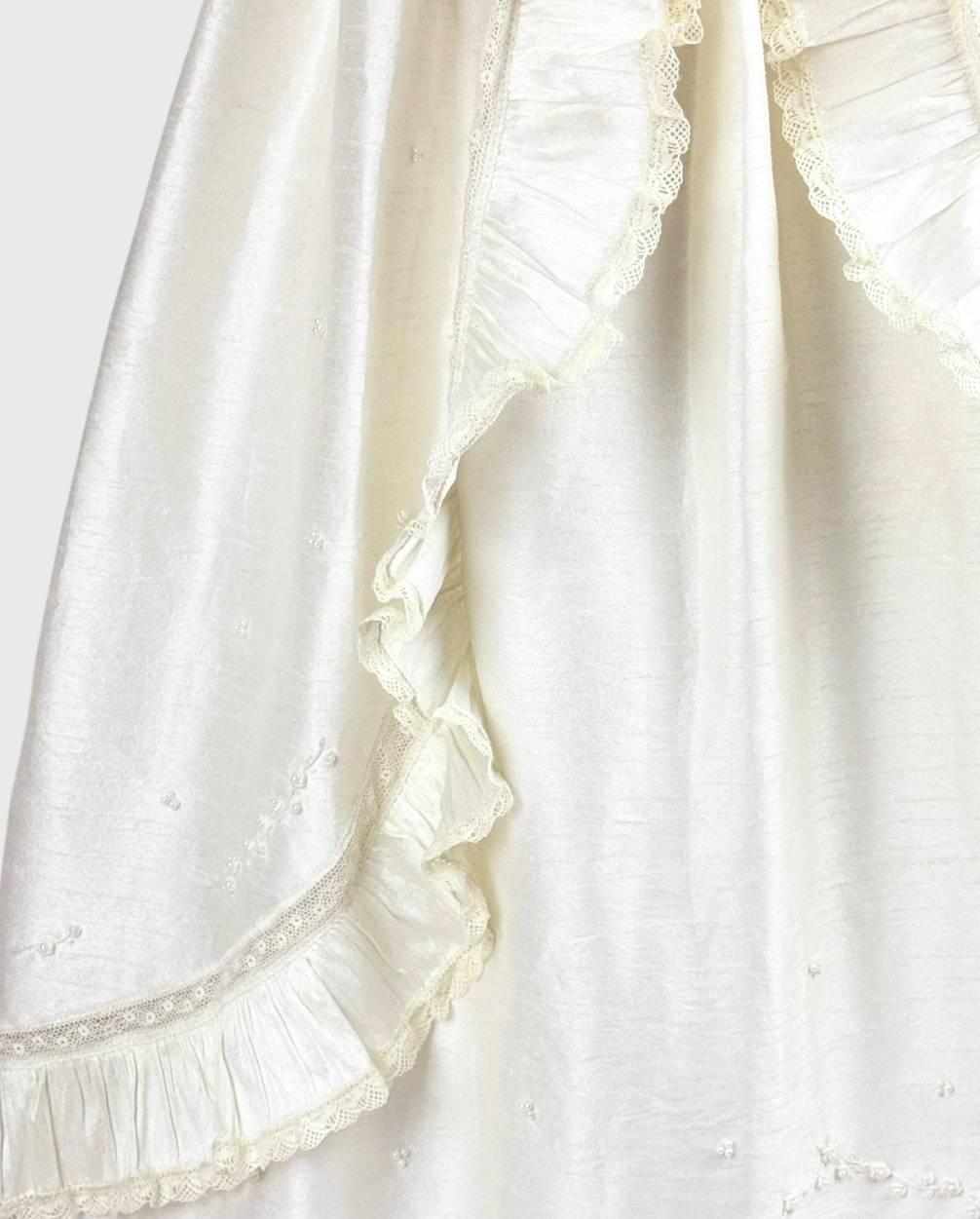 Vestido Ceremonia Faldon Detalles