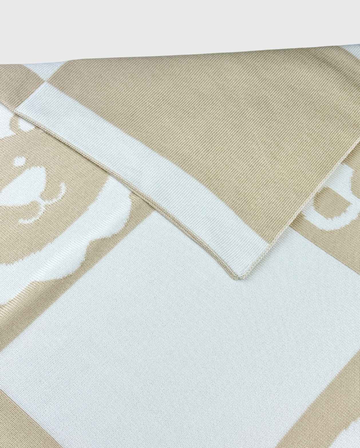 Manta Hilo Estampado Animales Beige Detalle