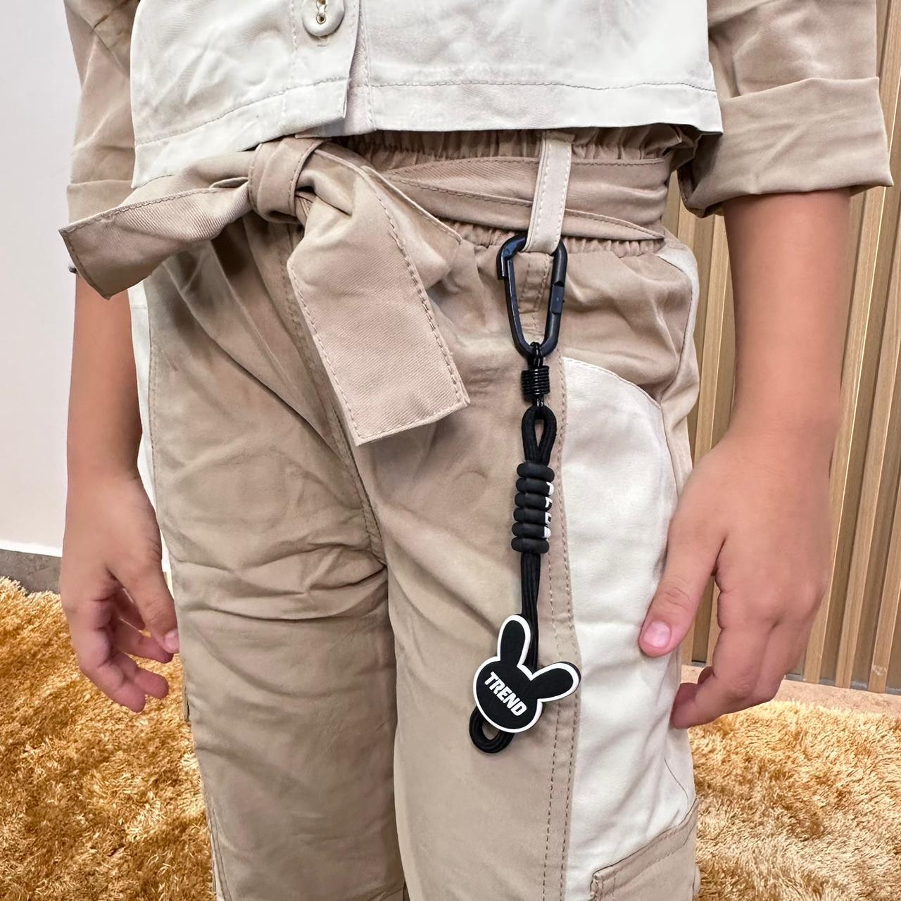 Conjunto Niña Cargo Beige Con Blusa Casual | Travesuras Llavero